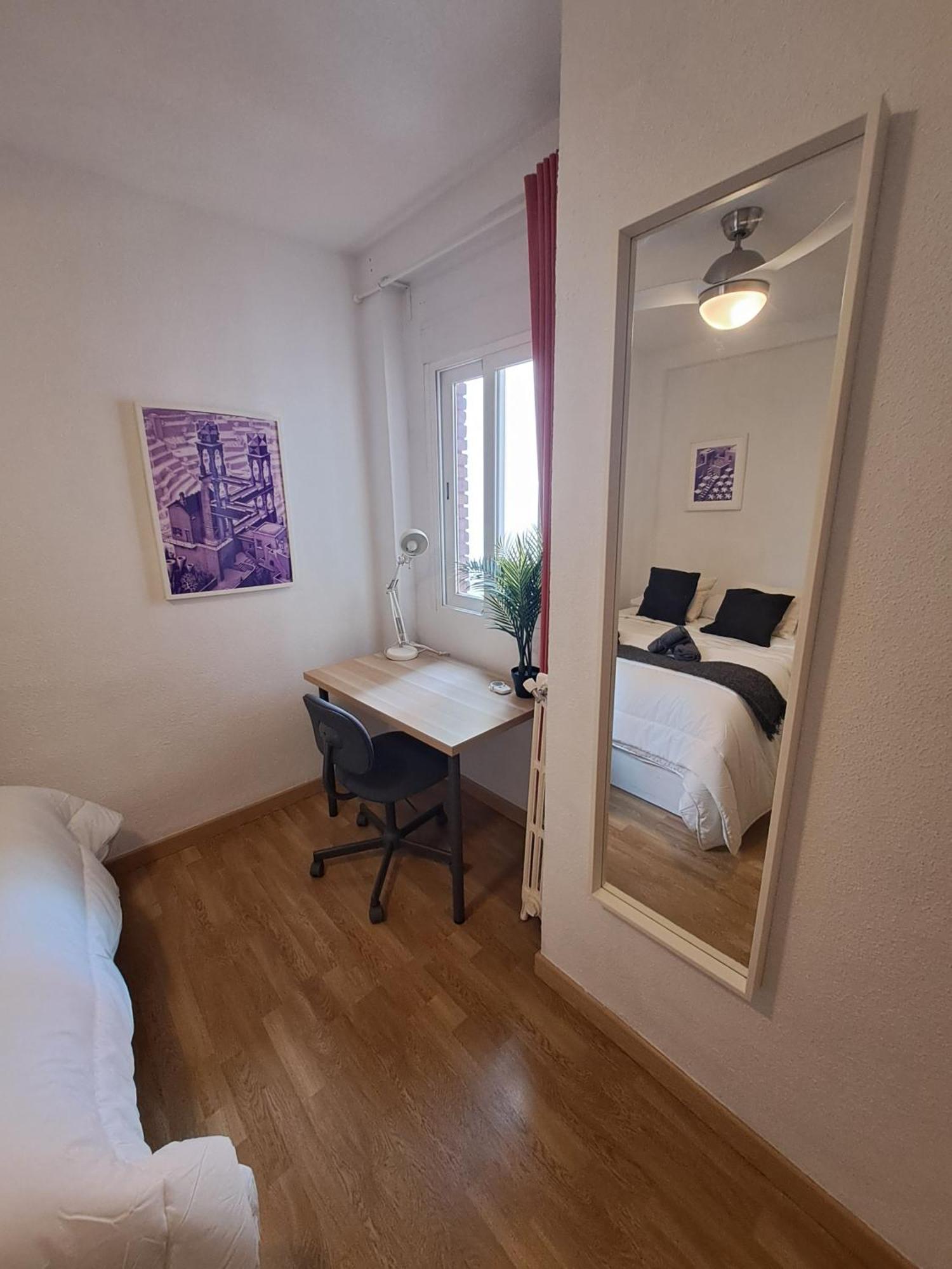 In - Private For Rent In Calle De San Bernabe